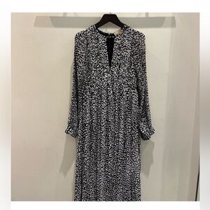 NWOT Michael Kors pleated dress in black and white pattern